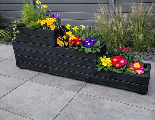 Large black wooden tier - wooden,